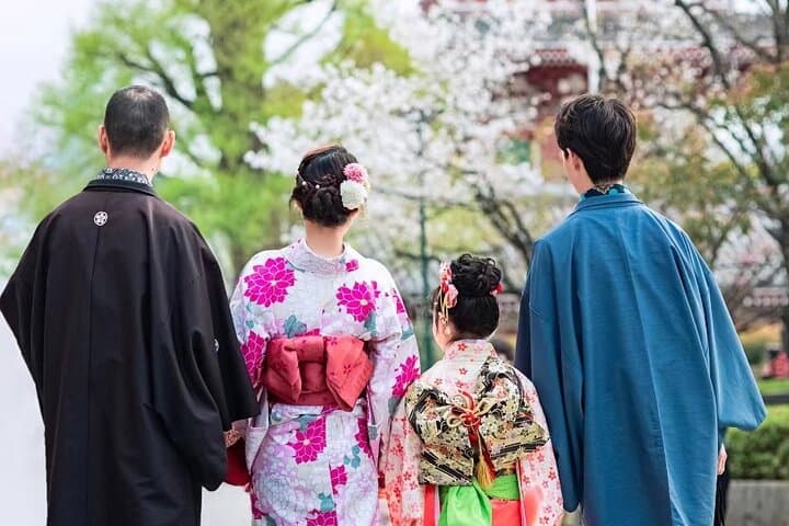 Family Kimono Experience & Photography in Asakusa Tokyo HANAYAKA