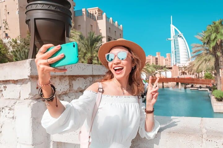 Dubai City Tour in Private Luxury Car