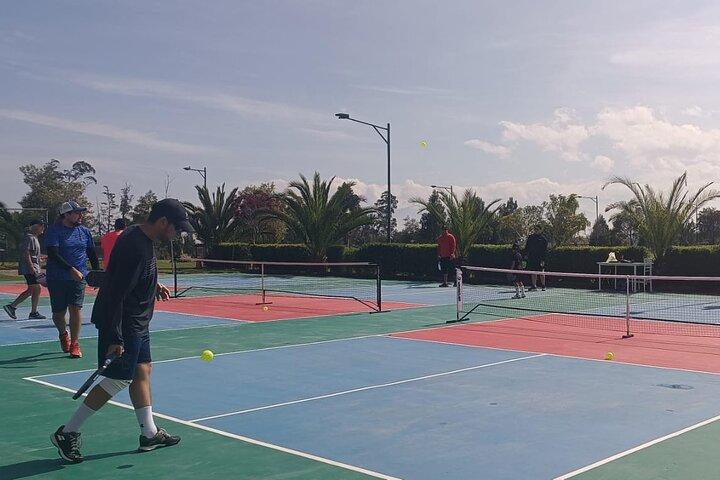 Pickleball Tour mit Andres und Einheimischen in Quito