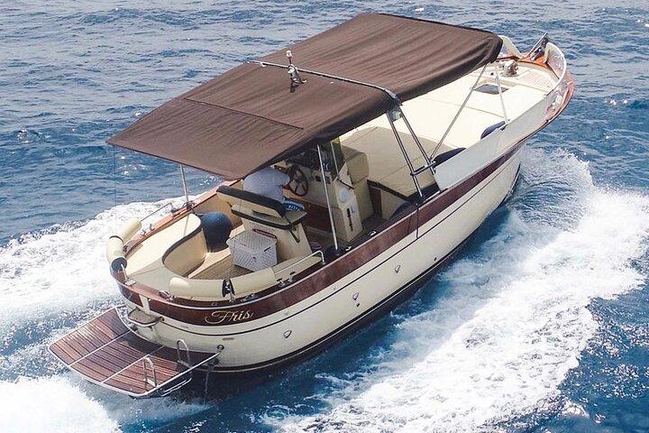 Tour de barco privado de Sorrento para Positano e Amalfi