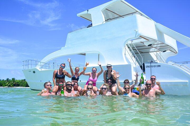 Hip Hop Party Boat & Snorkeling Punta Cana - Adults Only