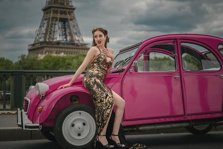 3h - Paris Grand Tour by Night in a Pink Citroën 2CV