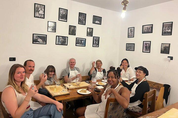 Aulas de culinária e degustação de comida tradicional em Tirana