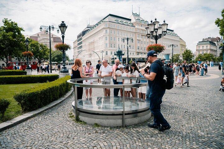 Tour privato di Bratislava con trasferimento da Budapest a Vienna