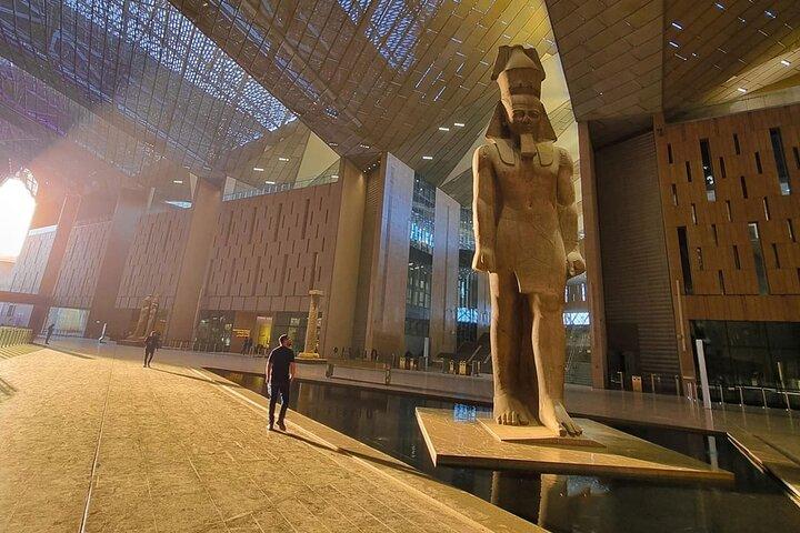 Private Gem Grand Egyptian Museum, Giza Pyramiden & Great Sphinx Tour