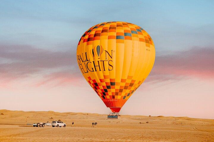 Hot air Balloon Dubai with Transfers & Refreshments
