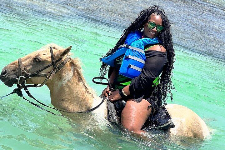 Bamboo River Rafting com massagem e passeio a cavalo no oceano