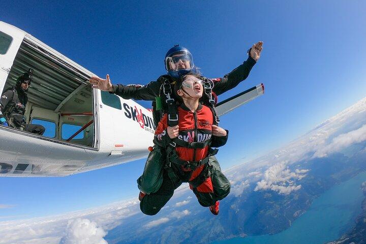 Skydive Adventure in Interlaken vanuit Zürich