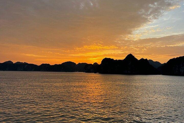 Crociera e kayak da Lan Ha a Ha Long Bay da Cat Ba Island