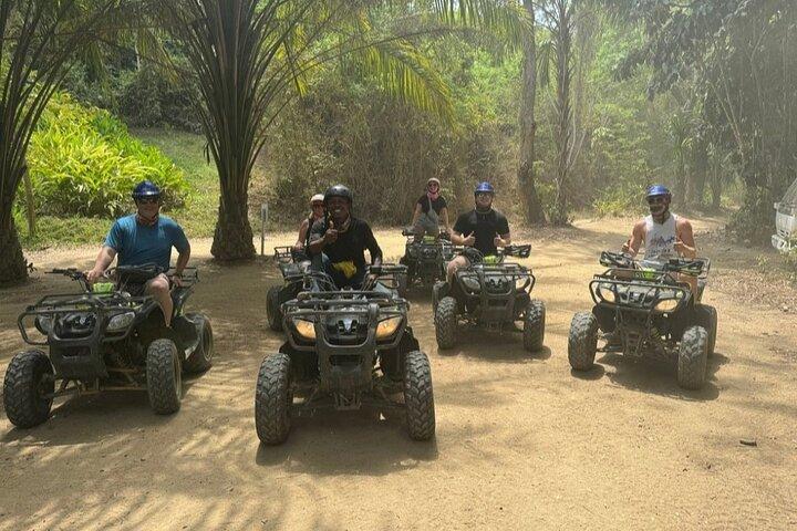 Roatan ATV Eventyr, Sloth & Monkey, Chokolade, Rum Island Tour