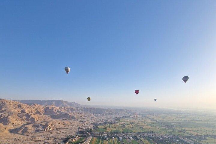 Luxor Sunrise Hot Air Balloon Ride with Hotel Pickup