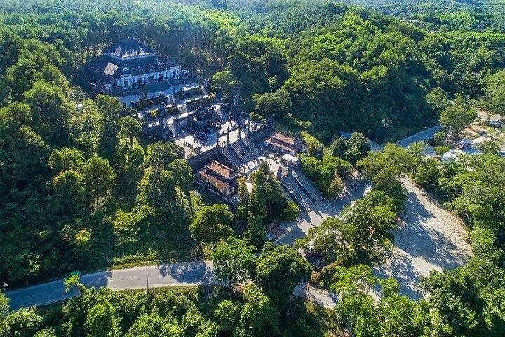 Hue: cidade imperial e túmulos para Hoi An/Da Nang de carro privado