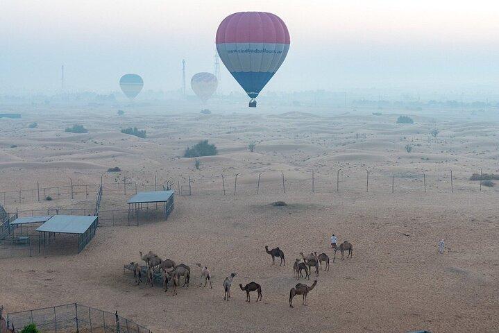 Privéballonvaart over de woestijn van Dubai
