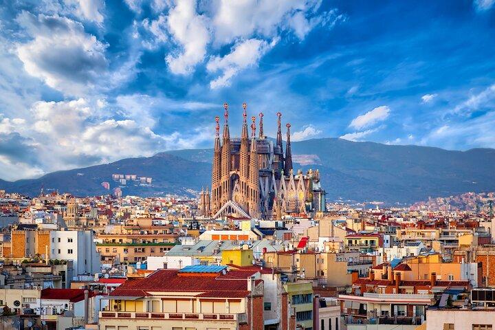 Tour privado a pie por la Sagrada Familia en Barcelona Arquitectura