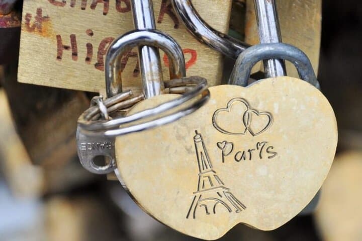 Paris starts here The Tour for first-time visitors