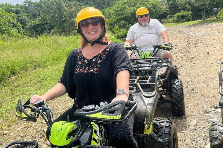Roatan Jungle Atv Adventure Beach Relax Schokolade Rumprobe