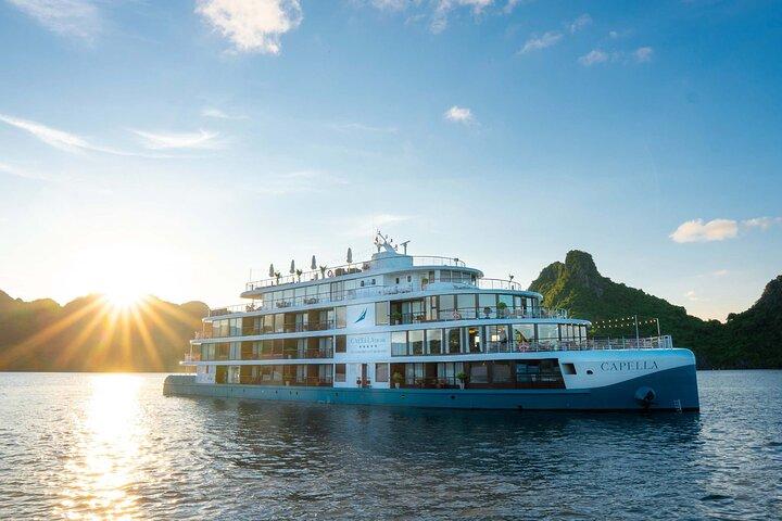Peace Cruise 2 dias Explore Halong Bay e Lan Ha Bay a partir de Hanói