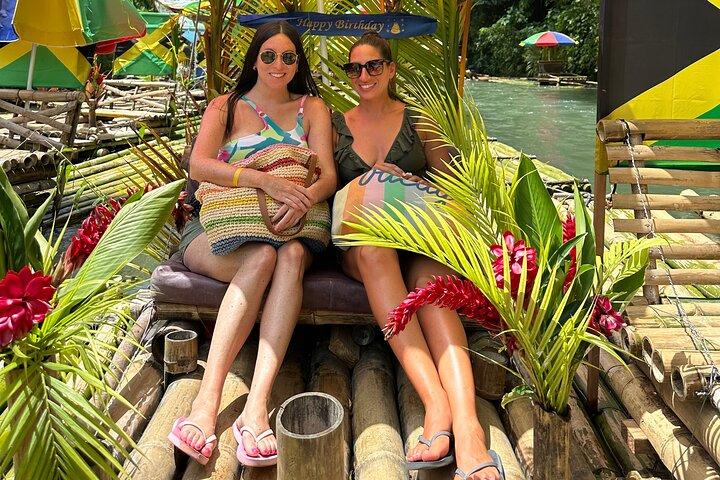 Private Bamboo Rafting Massagem completa do corpo e compras de souvenirs