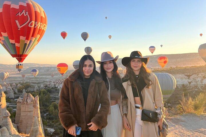 Cappadocia Sunrise Hot Air Balloon Watching Tour med lydguide