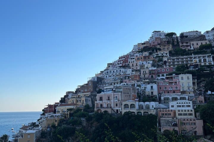 Transfers from Naples to Sorrento Positano Amalfi Ravello Maiori