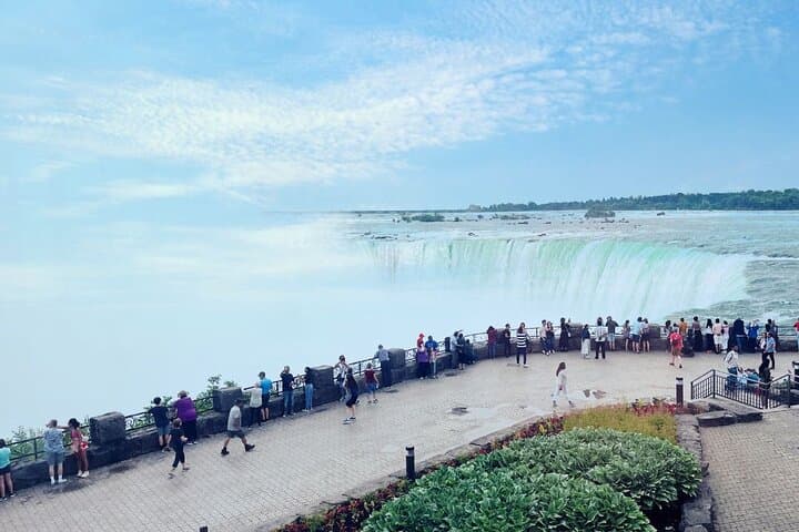 NYC to Niagara Falls 1-Day Tour: Flight and Land-Airfare Included
