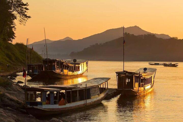Mekong River Sunset Cruise Luang Prabang med romantisk udsigt