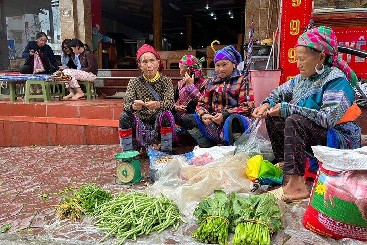 Bắc Hà Sunday Market Tour 2 days and 1 night