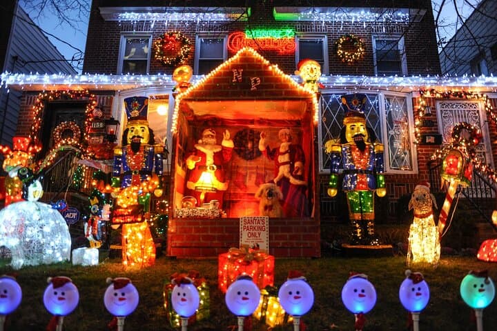 Dyker Heights Christmas Lights Tour from Times Square