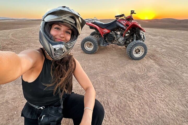 Agafay Desert Experience: Camel Ride, Dinner, music & Fire Show