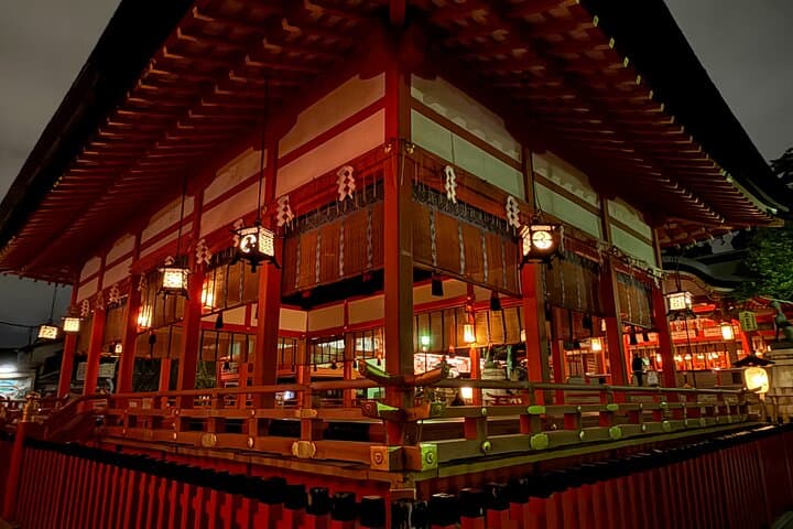 Kyoto Fushimi-Inari Night Walking Tour