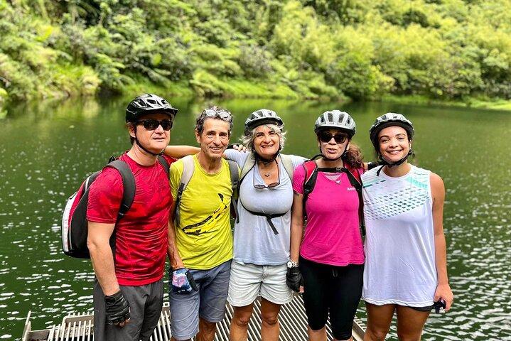タヒチ島周遊アドベンチャーサーキットMTB VTT E-Bikeプライベートバレー