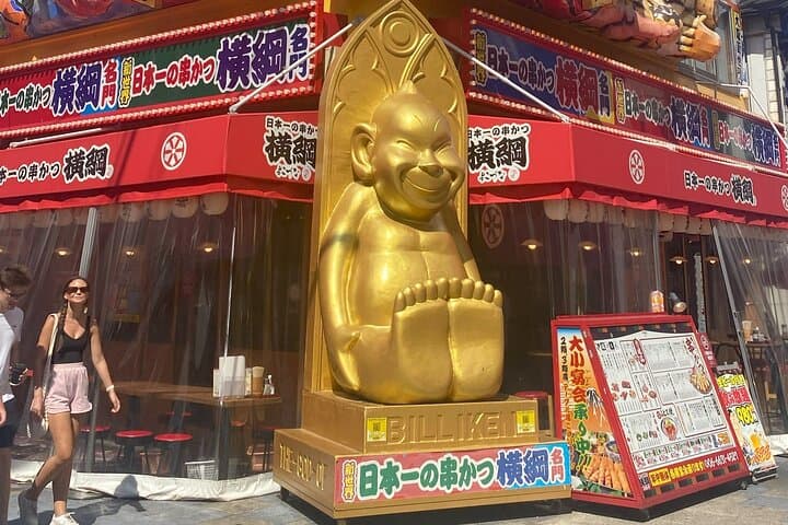 Allure of Osaka Walking Day Tour with a local guide