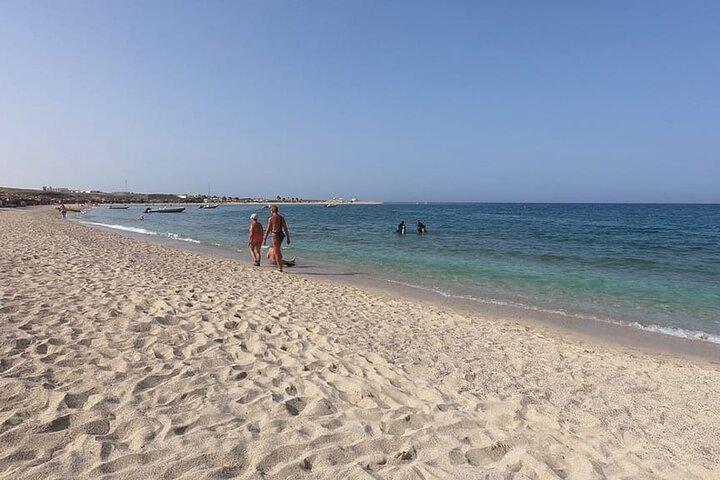 Abu Dabbab Beach Schnorchel Tagesausflug von Marsa Alam