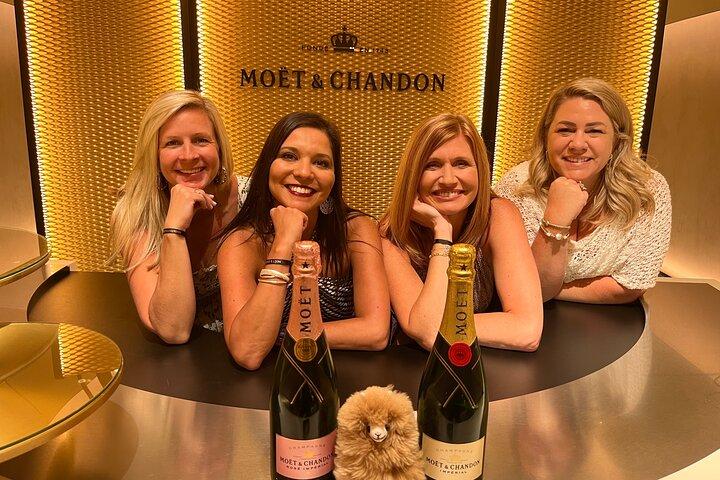 Luxe Dom Pérignon Champagne Tour met Brunch en Diner