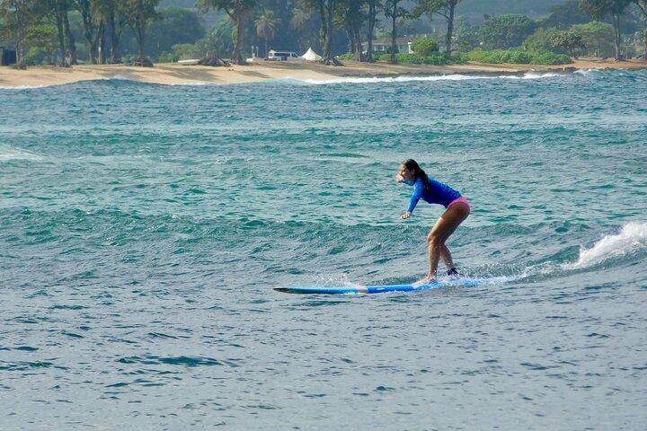 Beginner Surfles bij North Shore Haleiwa, Oahu