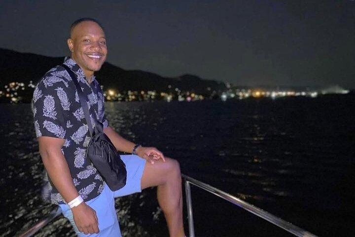 Vrijdagavond Kingston Harbour Cruise en Sunday Beach Cruise