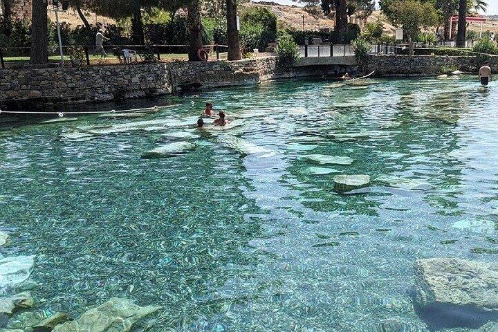 Antalya / Belek : Salda See & Pamukkale Tour mit Thermalbädern