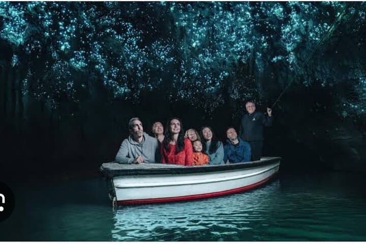 Hobbiton and Waitomo Caves Arrive in Comfort and Style