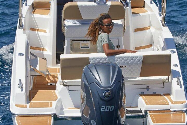 Amalfi Coast y Capri Private Boat Day Tour