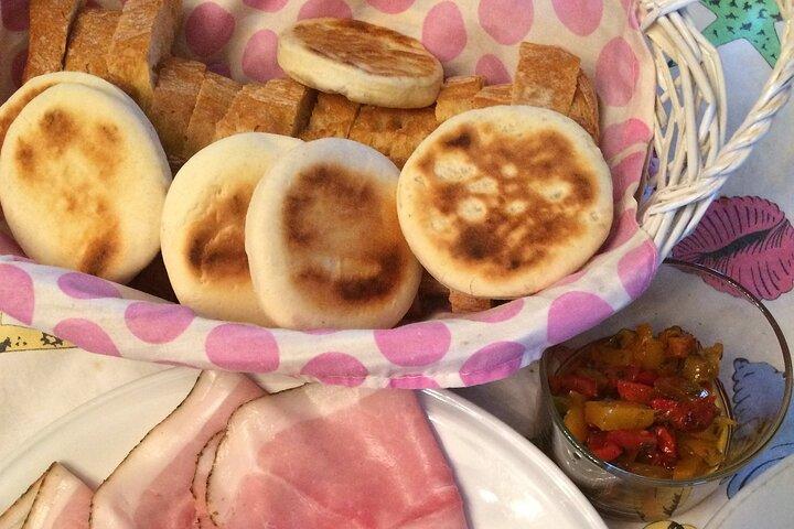 Bologna Bites & Stories: Ein leckeres Stadtabenteuer mit einem Einheimischen