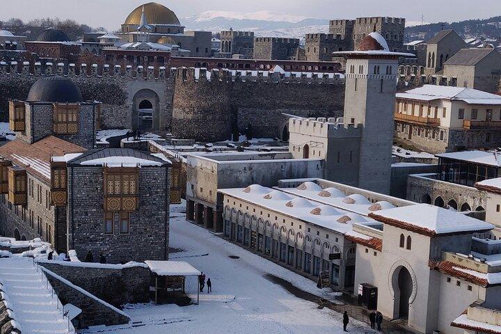 Tour di gruppo di Borjomi Rabati e Vardzia da Tbilisi
