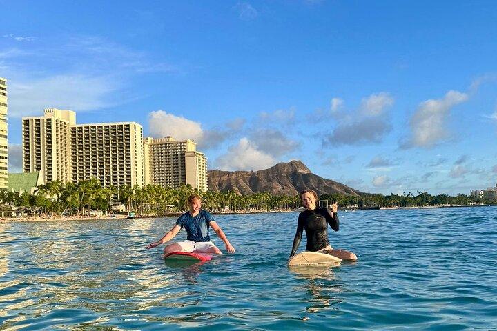 Clase de surf en Waikiki - Instructora
