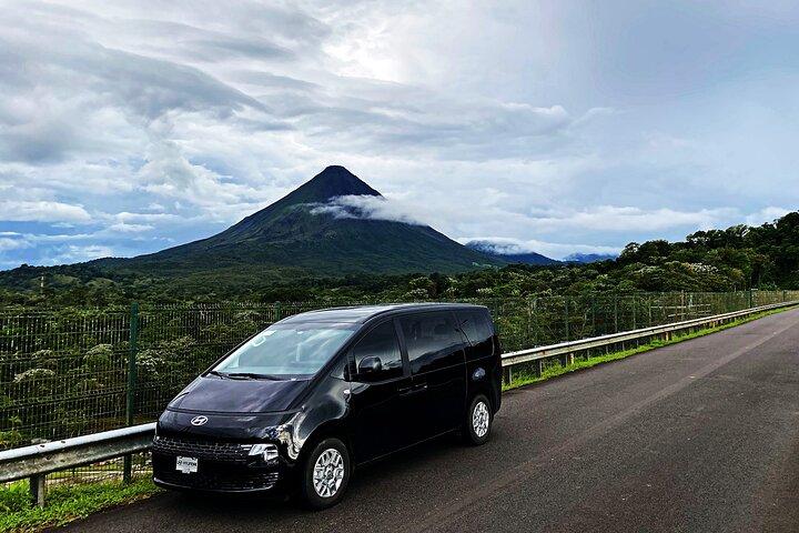 Privat transport Arenal til Santa Teresa - Premium service VIP