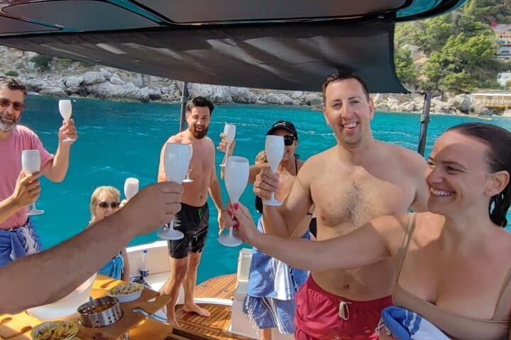 Capri Boat Tour Shared with Local Captain