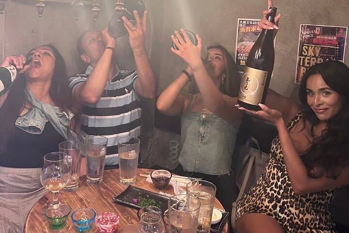 Casual Japanese SAKE tasting and snack experience in Kabukicho