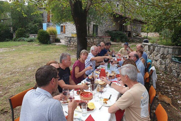 Lake Skadar Winery and Culinary Day Tour inkl. Weinprobe