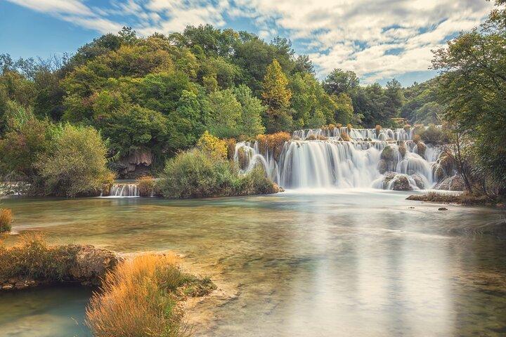 Zadar till Split via Krka Vattenfall (3 timmars stopp ingår)