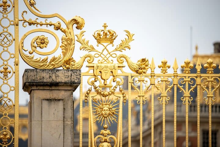 Versailles Palace and Gardens Guided Experience 10-Guests Max