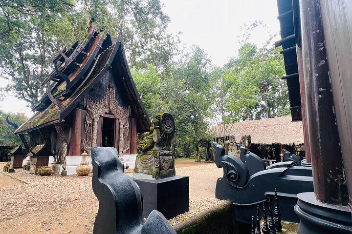 Chiang Rai : transfert privé vers Chiang Mai et visite des temples