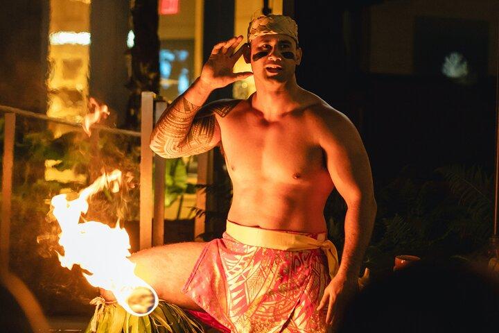 Queens Waikiki Luau med middagsbuffet og kulturelle aktiviteter